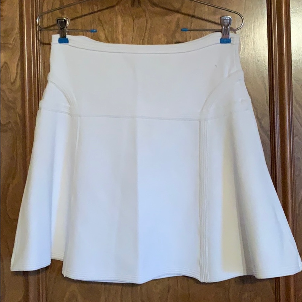 Diana Von Furstenberg  white size M skirt.